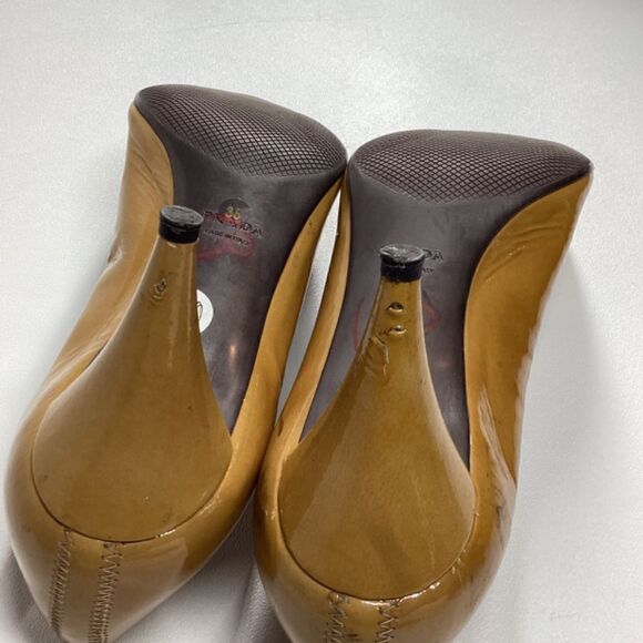 Prada Patent Leather Tan Brown  Pumps Size EU 38 - Picture 11 of 16